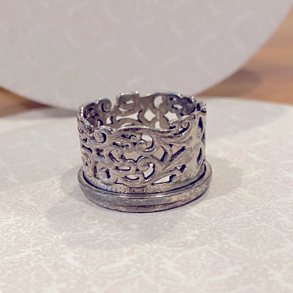 Sterling Silver Spinner Ring!